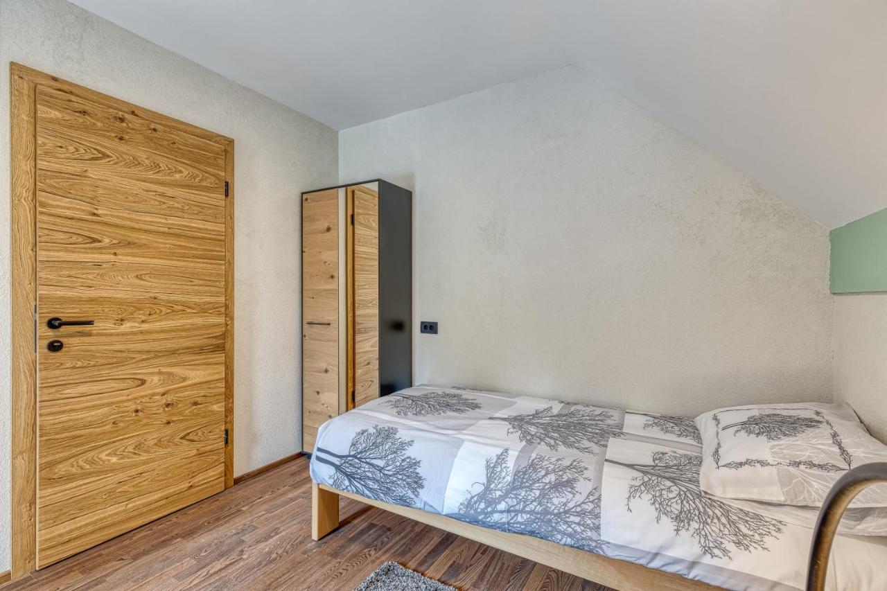 Resort Stari Malni, Osilnica - Vacation Houses Stari Malni Екстер'єр фото