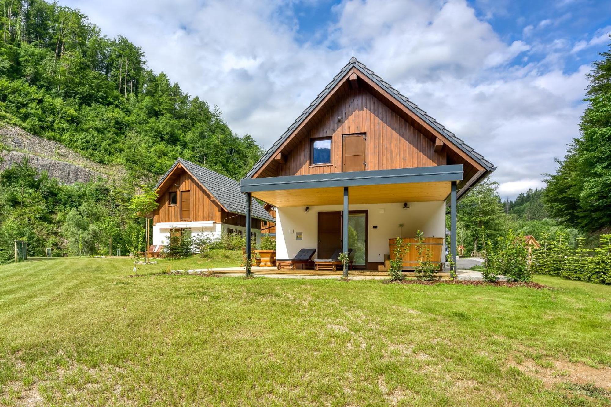 Resort Stari Malni, Osilnica - Vacation Houses Stari Malni Номер фото